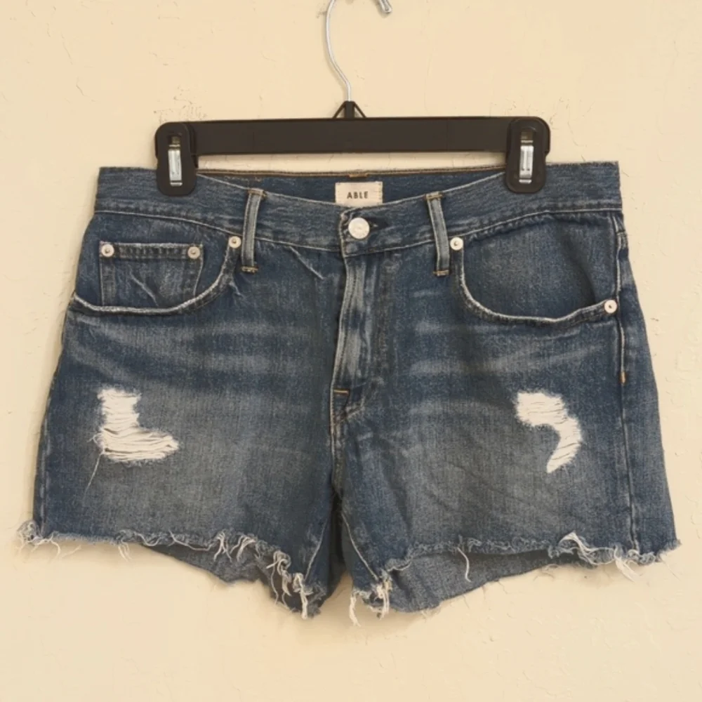 Able The Cutoff Distressed Denim Shorts Size 27